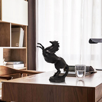 Vente en gros d'artisanat en résine de style antique moderne Sculpture de cheval de décoration de maison, Style européen, cadeau de bureau pour la maison et le bureau.