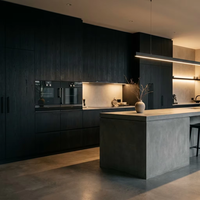 Meubles de cuisine modulaires de luxe en bois massif laqué vert sauge olive, sur mesure, haut de gamme, pour villa, sans joint