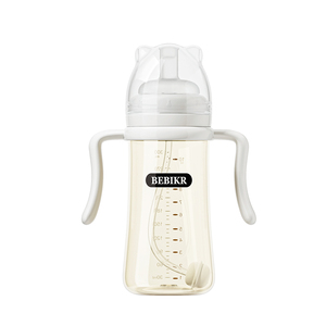 Juego de regalo para recién nacido con biberón PET sin BPA de 300ml Diseño de dibujos animados gigante Pezón Método de flujo de agua Suministros para bebés - Product Image 1