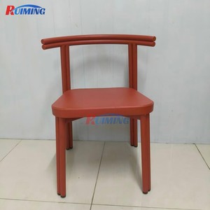 Muebles de comedor de jardín <span class=keywords><strong>Silla</strong></span> de aluminio para exteriores Respaldo de <span class=keywords><strong>media</strong></span> <span class=keywords><strong>luna</strong></span> para todo clima Sillas apilables para cafetería Restaurante Patio - Product Image 3