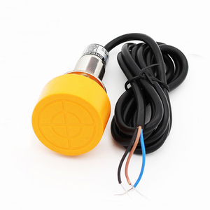Interruptor de Proximidad Inductivo SC18-3020D SC18-3020CD SC18-3020AL, Tres Cables, CC, Normalmente Abierto, 20 mm, M18 - Product Image 4