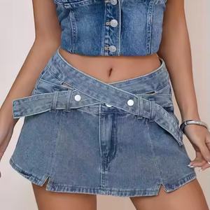 Nouvel Arrivage – Ensemble en Jean Femme de Haute Qualité : Crop Top Sexy à Bretelles et Mini-Jupe Évasée en Denim Délavé Effet Acide - Product Image 3