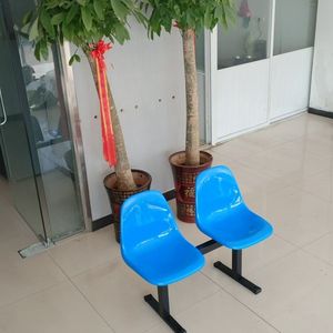 Banco Público de Plástico para Exteriores, Tres Plazas, para Interiores y Exteriores, para Descanso, Cancha de Baloncesto, Parque, Supermercado, Área de Espera - Product Image 1