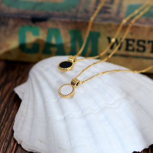 Collar de Joyería con Colgante de Madreperla Blanca Chapado en Oro de 18k y Acero Inoxidable 316L Resistente al Agua y al Deslustre, con Logotipo Personalizado para Mujer - Product Image 2