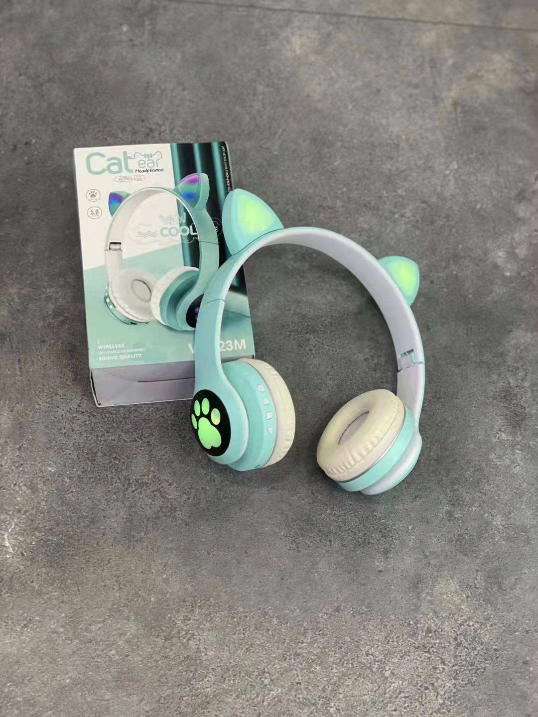 สีเขียว