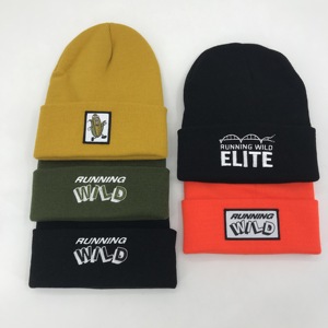 Nhà Máy Thời Trang Beanies Mùa Đông Mũ Skully Còng Beanie Tùy Chỉnh Da Vá Beanies Với Biểu Tượng Tùy Chỉnh - Product Image 1