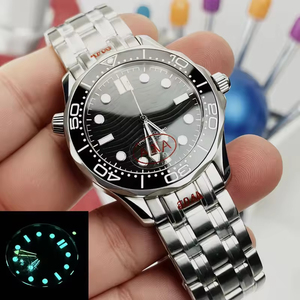 Reloj de Lujo Automático para Hombre de Acero Inoxidable, Serie 300, Resistente al Agua, Luminoso, con Fecha y Calendario, Movimiento Seiko 8205, Esfera con Agujas - Product Image 1