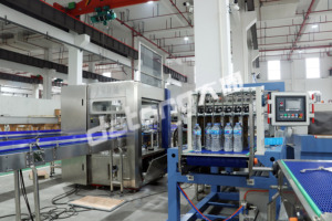Ligne de production d'eau minérale en bouteille entièrement automatique - Product Image 6