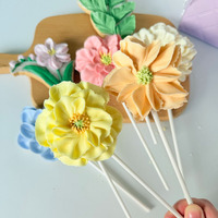 Boîte cadeau de biscuits en forme de fleur, doux et collants, pour le Festival des Déesses, cadeau créatif, produits décoratifs comestibles, vente en gros d'usine