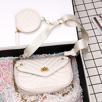 Sac à bandoulière chaîne haut de gamme tendance pour femme et enfant, modèle 2026, petit sac carré texturé à lanière unique, très populaire sur internet