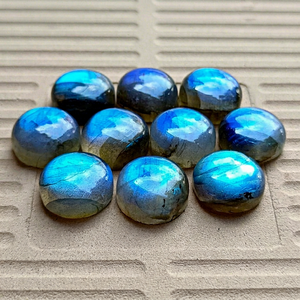 Cabochon de pierre précieuse naturelle en labradorite |   Pierre de labradorite de forme ronde à dos plat de 5 mm à 30 mm pour la fabrication de bijoux - Product Image 1