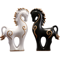 Statue de cheval artisanale pour la famille, en céramique émaillée personnalisée, blanche et noire, art moderne pour la décoration de Noël à la maison