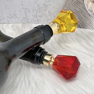 <span class=keywords><strong>Bouchon</strong></span> de bouteille de <span class=keywords><strong>champagne</strong></span> en cristal coloré <span class=keywords><strong>personnalisé</strong></span> en forme de diamant souvenir de <span class=keywords><strong>mariage</strong></span> en métal - Product Image 5