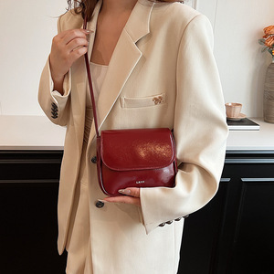 Bolso bandolera de alta gama estilo coreano, moderno, sencillo y casual para mujer. - Product Image 3