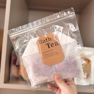 S&Soak Ensemble de sachets de sel de bain de luxe, sels de bain avec fleurs, soin de la peau - Product Image 5