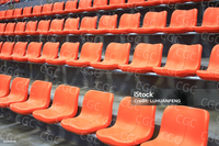 Siège de stade en plastique creux personnalisé multicolore pour intérieur et extérieur
