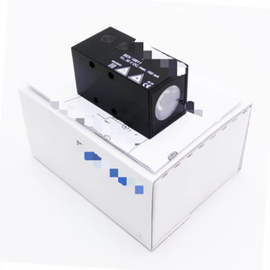 BEK 19911 206971 10-35V DC Spot Illumination Infrared-Sin usar/Embalaje original- - Product Image 1