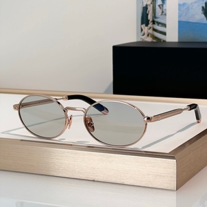 MAYB THE BOULEVARD I 54-19-140 Gafas de sol de alta calidad para hombre <span class=keywords><strong>y</strong></span> mujer, gafas de sol de diseñador, estilo clásico punk, de lujo, de titanio, con protección UV400 - Product Image 1