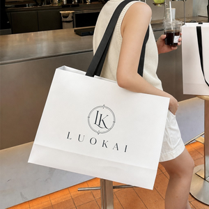 Sac cadeau en papier rose personnalisé à faible MOQ, toutes tailles, avec logo imprimé, sac plat standard de luxe, recyclable, en papier d'art, pour le commerce et le shopping - Product Image 3