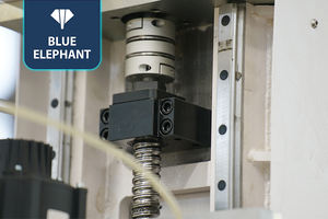 Scie à pont 4 axes avec caméra, machine de découpe de marbre CNC 4+1 axes, biseau à 45 degrés pour le traitement des plans de travail de cuisine et de salle de bain - Product Image 3