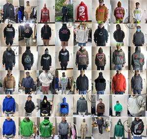 Felpa con Cappuccio Personalizzabile con Strass e Ali, Zip Integrale, in Cotone Pesante Nero - Product Image 5