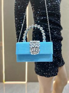 Sac de soirée pour femme 2026, style boîte, pochette en satin scintillant, sac à bandoulière chaîne, sacs messager, poignée supérieure, sacs à main carrés en strass - Product Image 4