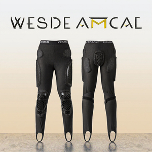 กางเกงขี่มอเตอร์ไซค์ฤดูร้อน VEMAR สำหรับผู้ชาย ผ้าสเตรช ทรงสลิม กางเกงขาสั้นสำหรับขี่มอเตอร์ไซค์ ระบายอากาศได้ดี พร้อมแผ่นป้องกันเข่าและสะโพกสำหรับแข่งรถวิบาก - Product Image 3