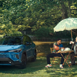 FAW para <span class=keywords><strong>Corolla</strong></span> Cross 2026 2.0L CVT Premium, Cuero, Volante a la Izquierda, SUV Espacioso de 5 Asientos, TSS, ADAS, Cámara para Arabia Saudita - Product Image 3
