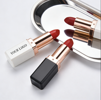Maquillage OEM en gros, faible MOQ, rouge à lèvres crème mat vegan longue tenue et waterproof, marque privée, logo personnalisé
