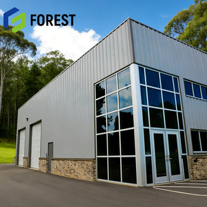 Panel Sándwich Aislado de Grado Profesional para Techos Ventilados de Campos de Fútbol y para Instalaciones Ecuestres en Canadá - Product Image 1