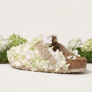 Sabots floraux 3D personnalisés en hydrangea, sandales de luxe en daim à fleurs, chaussures de mariage style Cottagecore, mules personnalisées - Product Image 4