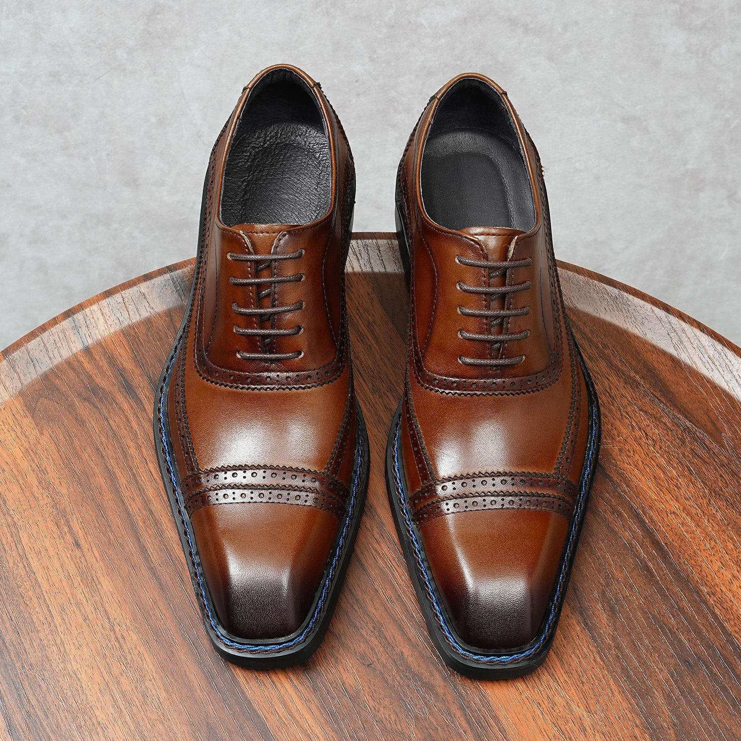 สีน้ำตาล