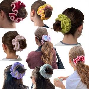 Coleteros de Ganchillo Hechos a Mano Coloridos al por Mayor para Mujer - Bandas para el Cabello Plisadas y Onduladas de 10 cm, Accesorios de Tela con Borde Ondulado de Moda - Product Image 6