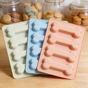 Molde de Silicona de Grado Alimenticio de Alta Calidad, Divertido y Bonito Molde de Silicona con Forma de Hueso de Perro con 4 Cavidades para Hornear Chocolate y Dulces - Product Image 3