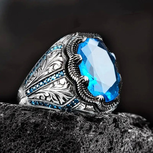 Anello da Cocktail H417 per Uomo in Argento 925 con Cristallo Blu e Strass, Gioiello Raffinato da Regalo - Product Image 1