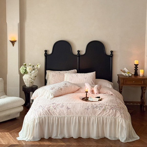 Automne hiver <span class=keywords><strong>fil</strong></span> de lait Jacquard en mousseline de soie dentelle housse de couette ensemble quatre pièces drap de lit reine King Size lait velours ensemble de literie - Product Image 1