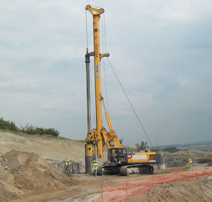 เครื่องเจาะแบบหมุน XCM-G XR220DII ความลึกในการเจาะสูงสุด 56 เมตร - Product Image 1