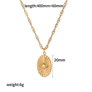 Colliers de pendentifs ovales en relief de <span class=keywords><strong>planète</strong></span> Sunburst teints d'or d'inspiration rétro cosmique glamour imperméable à l'eau - Product Image 1