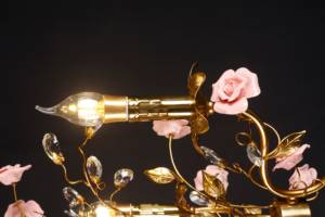 Romantico <span class=keywords><strong>lampadario</strong></span> di campagna francese rosa ceramica rosa disegno floreale ottone Shabby rosa rosa candelabro luce per la camera da letto della ragazza - Product Image 4