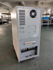 Convertisseur de courant alternatif 192V 220V 20KVA 30KVA AC 380V 400V avec transformateur, onde sinusoïdale pure, avec interrupteur de bypass statique en option - Product Image 3