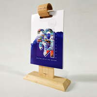 Moderno Soporte de Acrílico en Forma de T para Calendario de Escritorio, Ecológico, Reciclable, Personalizado, Elegante, para Oficina y Hogar, Directo de Fábrica