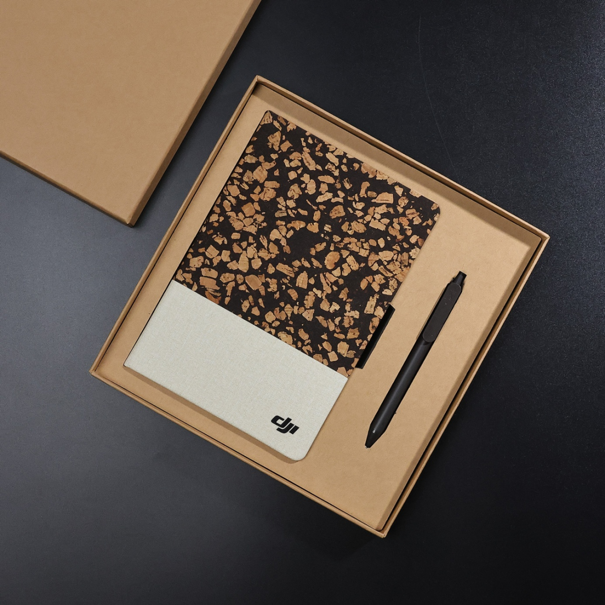 KJ91001D Cuir PU avec empiècements couleur café moulu