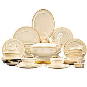 Service <span class=keywords><strong>de</strong></span> <span class=keywords><strong>table</strong></span> personnalisé <span class=keywords><strong>de</strong></span> luxe en céramique européenne, vaisselle moderne en grès avec bordure dorée - Product Image 6