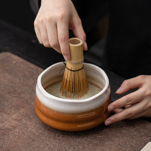 Juego <span class=keywords><strong>de</strong></span> Matcha BAMBUS <span class=keywords><strong>de</strong></span> Cerámica con Borde Ondulado en Degradado <span class=keywords><strong>de</strong></span> Dos Tonos - Estilo Japonés <span class=keywords><strong>de</strong></span> 4 Piezas, Chawan <span class=keywords><strong>de</strong></span> 500 ml con Batidor <span class=keywords><strong>de</strong></span> Bambú <span class=keywords><strong>de</strong></span> 100 Puntas - Product Image 6