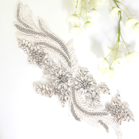 Accessoire floral unique en strass de cristal à 12 facettes pour robe de mariée, technique de couture, utilisation polyvalente pour sacs, vêtements, chaussures YUGU