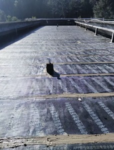 Vente directe usine – Tissu membrane imperméable – Rouleau de bitume modifié SBS moderne pour bureaux – Étanchéité noire pour bâtiments - Product Image 5