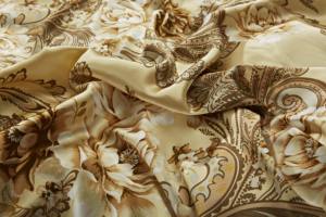 Parure de lit en soie douce et soyeuse, ensemble de literie avec housse de couette 100%, drap (ajusté) et taie d'oreiller - Product Image 4