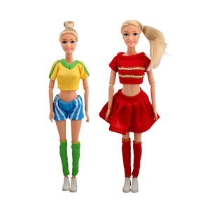 Juego de 2 <span class=keywords><strong>Muñecas</strong></span> de Fútbol de 11.5 Pulgadas, <span class=keywords><strong>Muñecas</strong></span> de Moda de Jugadores de Fútbol de ABS Ecológico con Uniforme y Balón Deportivo, Caja de Regalo - Product Image 3