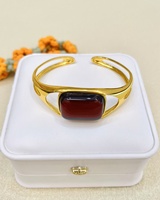 Bracelet large et audacieux en argent 925 avec ambre sanguin naturel carré, motif ajouré, pour femme, bijou décontracté en pierre précieuse fine