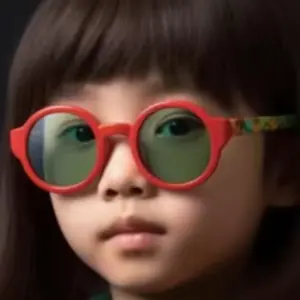 เด็กเด็ก 2024 แว่นกันแดดอะซิเตทสีแดง แว่นตาแฟชั่นดีไซเนอร์ แว่นอ่านหนังสือ กรอบแว่นตาประกบ